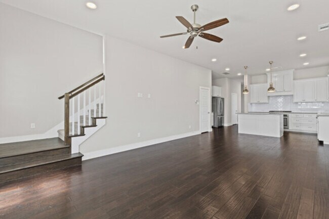 Building Photo - 124 Wimberly St