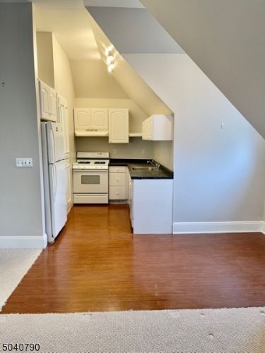 Foto del edificio - 566 Westfield Ave