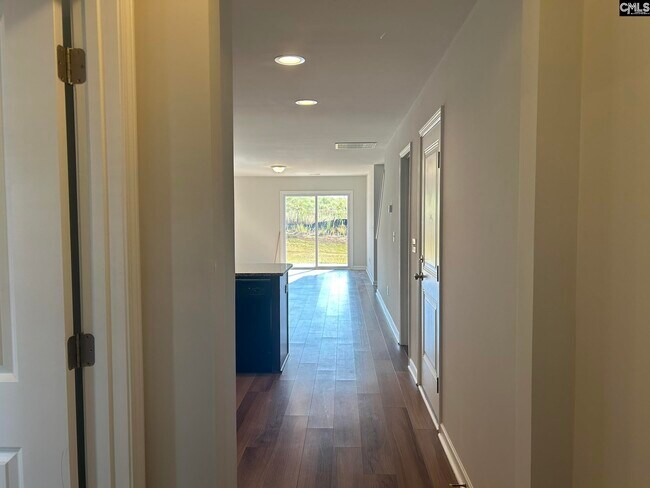 Building Photo - 1423 Tanreall Dr