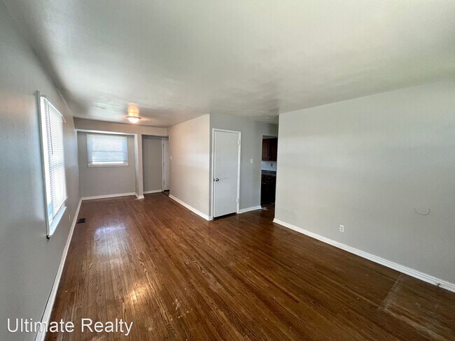 Building Photo - 3 br, 1 bath House - 409 Lancashire Rd.