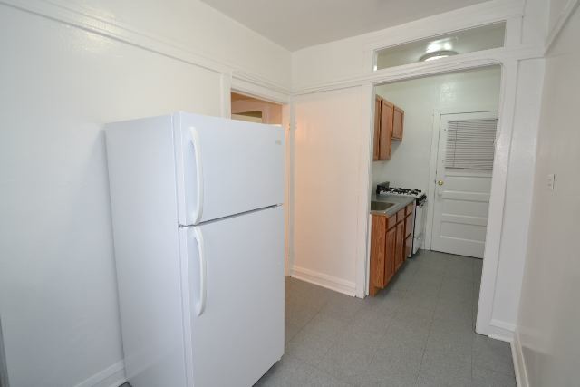 Building Photo - N. Winchester