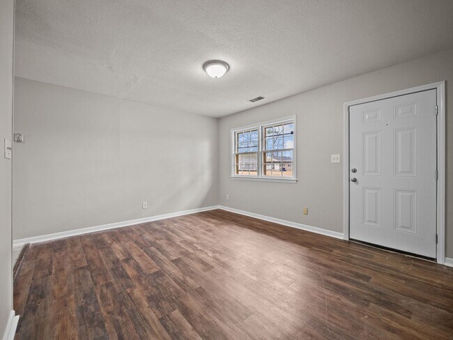 Foto del edificio - Welcome to Lakeview Park!