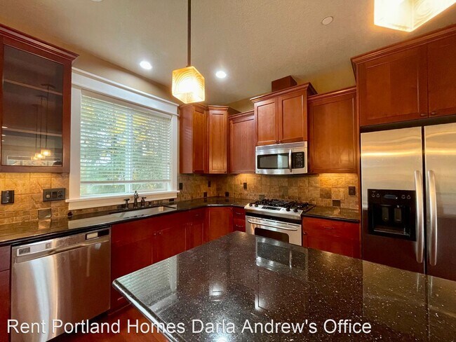 Foto del edificio - 2 br, 2.5 bath House - 9402 SE Causey Way