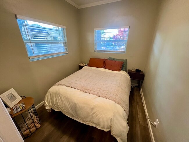 Foto del edificio - 4155 Webster St