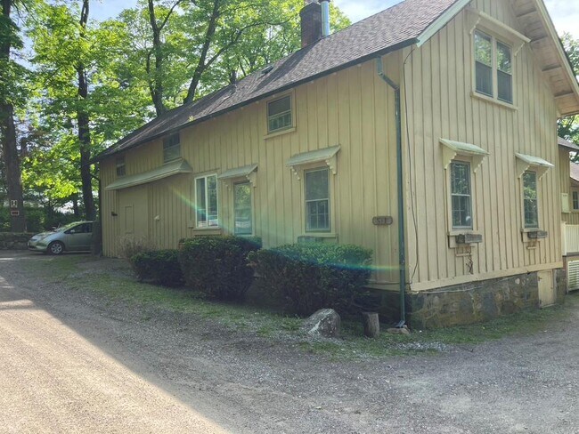 Foto del edificio - 501-511-511 Lane Gate Rd