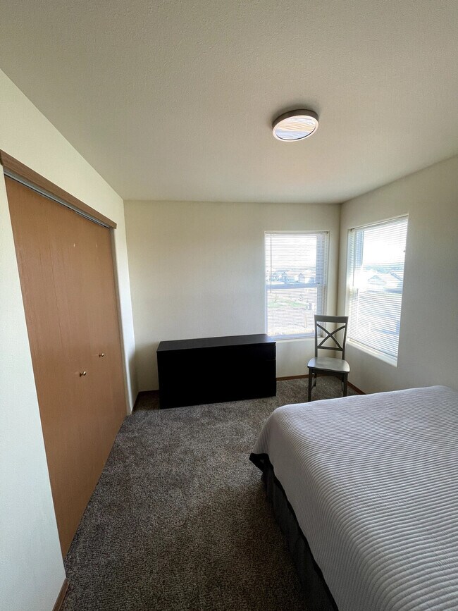 Foto del edificio - 6005G Chapel Hill Blvd