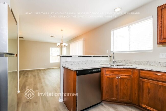 Building Photo - 718 S 223rd Dr