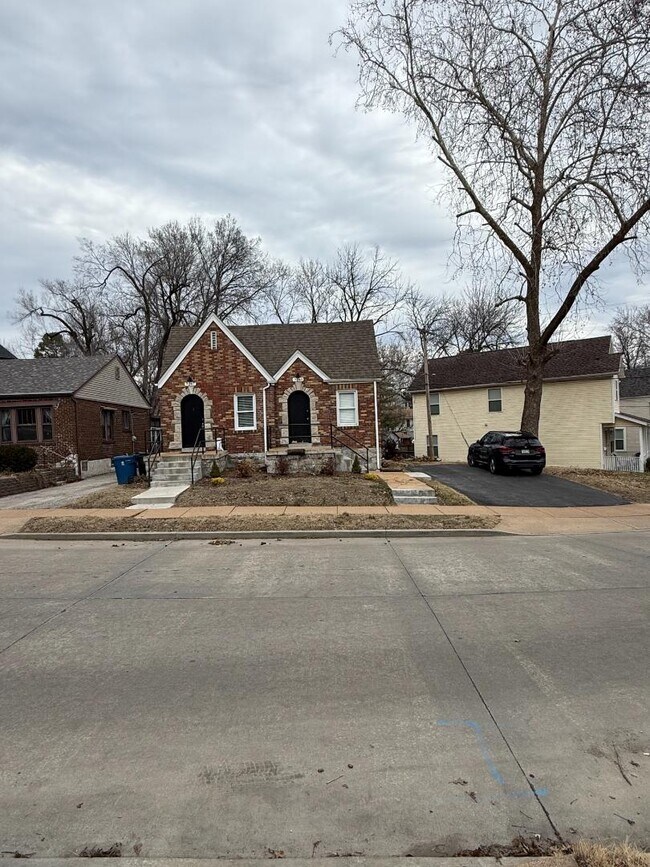 Foto del edificio - 7245 Bruno Ave