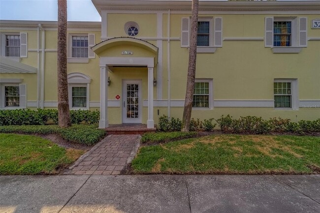 Building Photo - 5196 Beach Dr SE