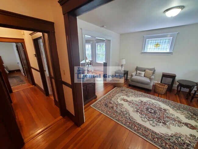 Building Photo - 64 Highland Ave