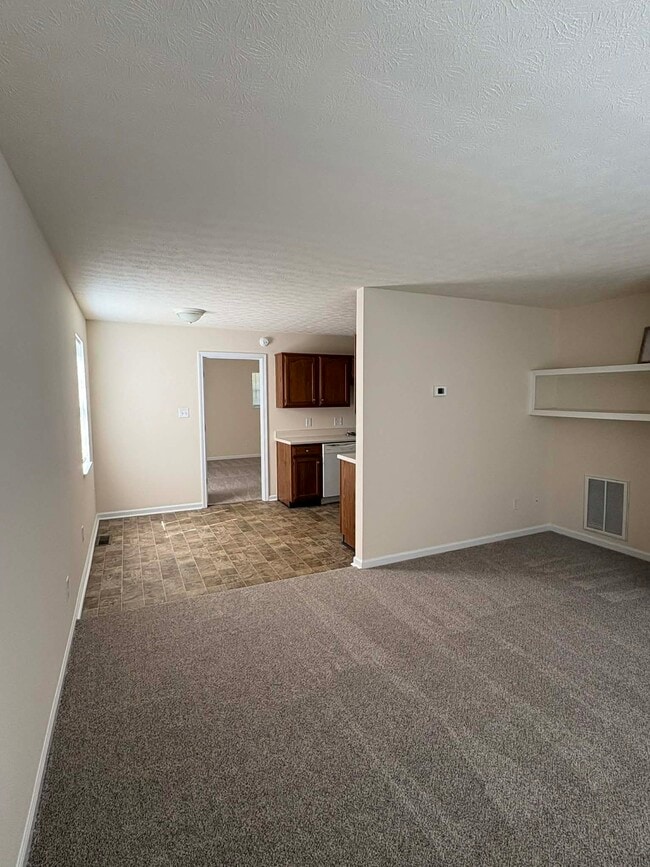 Building Photo - 1611 Flanigan Ct