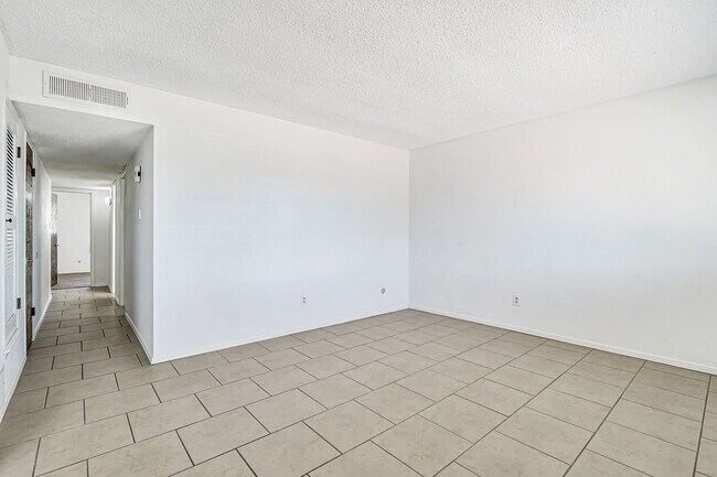 Building Photo - 8525 Danube Cir