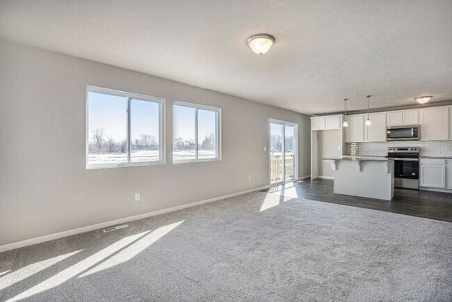 Foto del edificio - 4193 Aspen Way