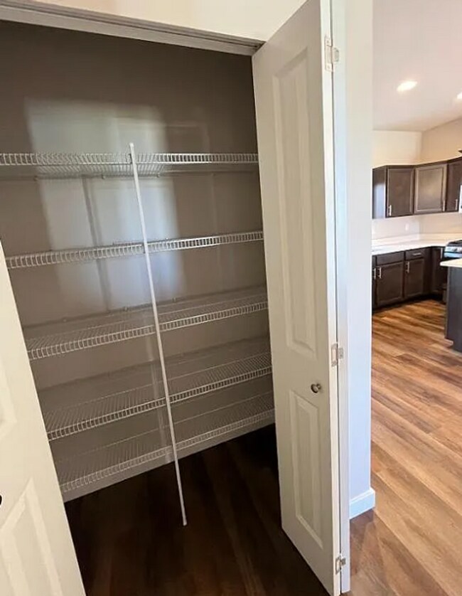 Foto del edificio - 2 Story Duplex | Sedro Woolley