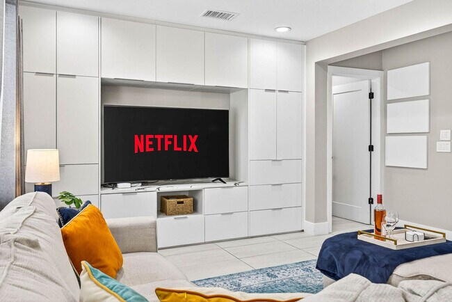 Foto del edificio - 318 S Burlingame Ave