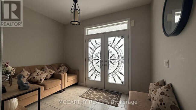 Building Photo - 124 Johnson Dr