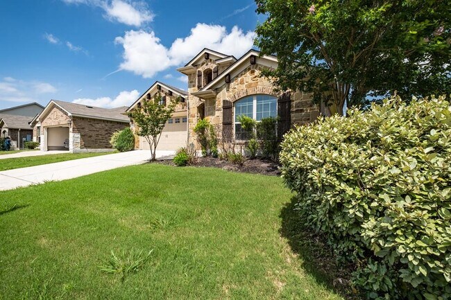 Foto del edificio - 17624 Bridgefarmer Blvd