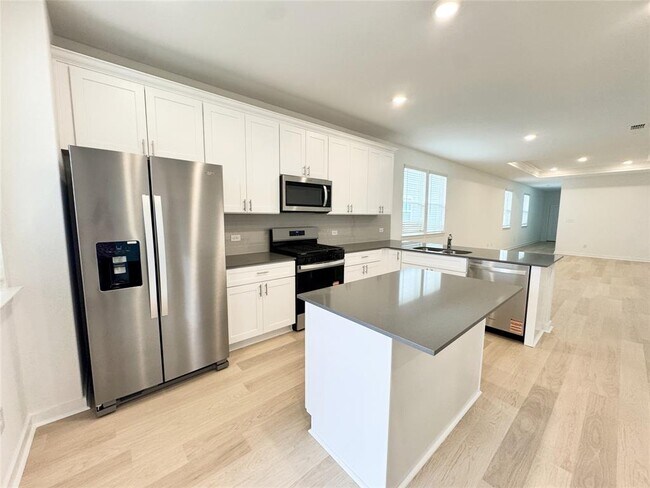 Foto del edificio - 368 Kapok St