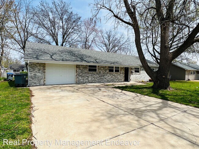 Building Photo - 3 br, 1.5 bath House - 501 Prince David Dr