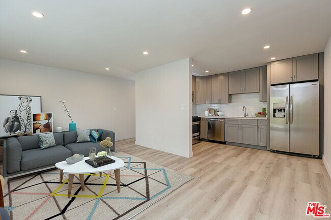 Foto del edificio - 2232 W 24th St
