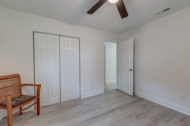 Foto del edificio - 746 Cartwright Dr