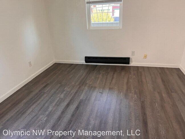 Building Photo - 2 br, 1 bath House - 655 Pleasant Ave