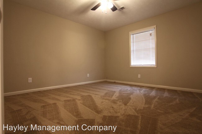 Building Photo - 2 br, 1 bath House - 1307 Glenn Circle A