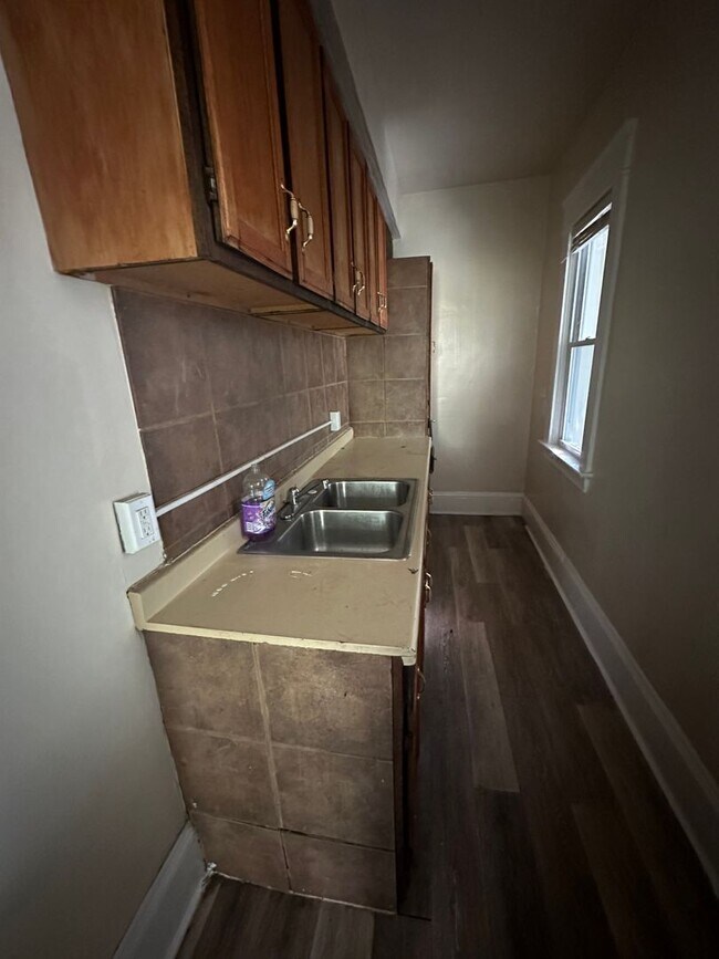 Foto del edificio - 3bd Single 131st/Miles Cash Pay