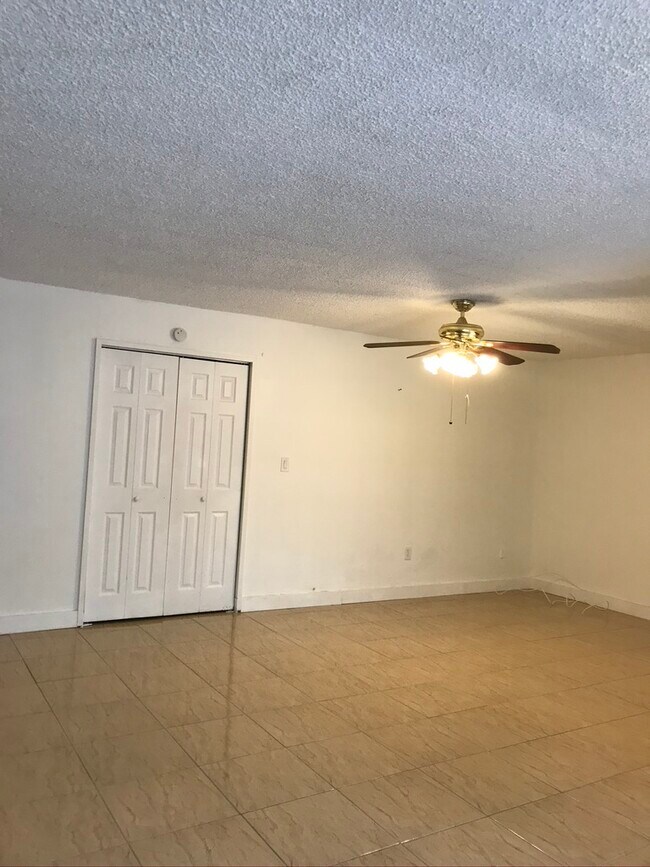 Foto del edificio - 10030 NW 9th St Cir