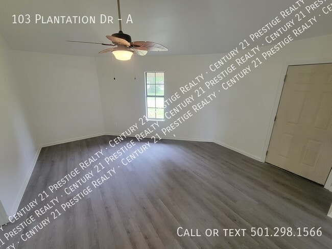 Building Photo - 103 Plantation Dr Unit A