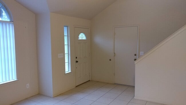 Foto del edificio - 2 Story home in NE Fresno, Clovis Schools ...