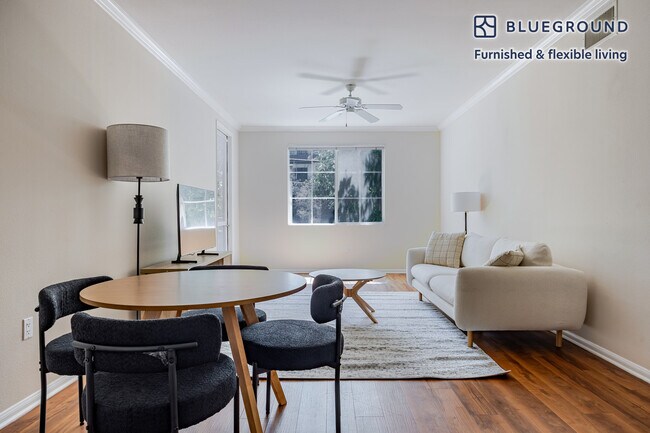 Foto del edificio - 3221 Carter Ave