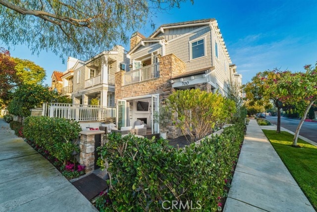 Foto del edificio - 700 Acacia Ave