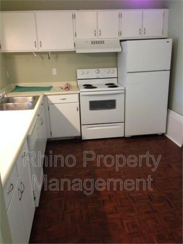 Building Photo - 555 Star Crest Dr W