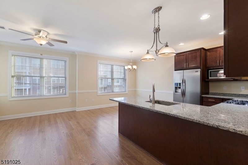 1 Elizabeth St, Raritan, NJ 08869 Room for Rent in Raritan, NJ