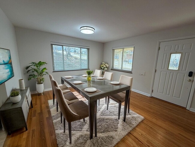 Building Photo - 1168 Cryer Ave