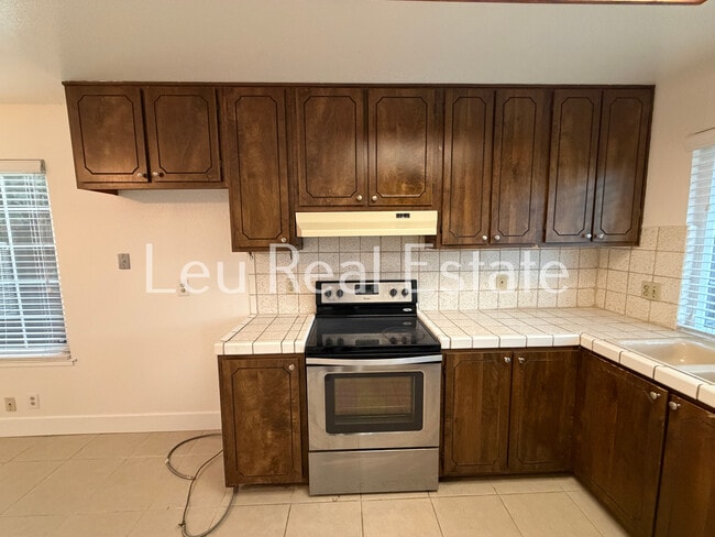 Photo - 5020 Village Wood Dr House