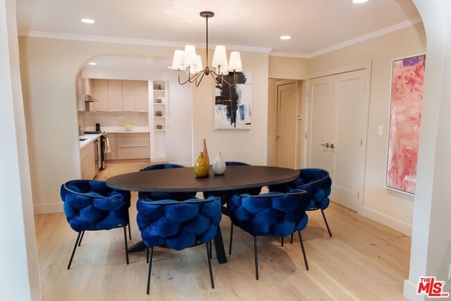 Foto del edificio - 1039 Havenhurst Dr