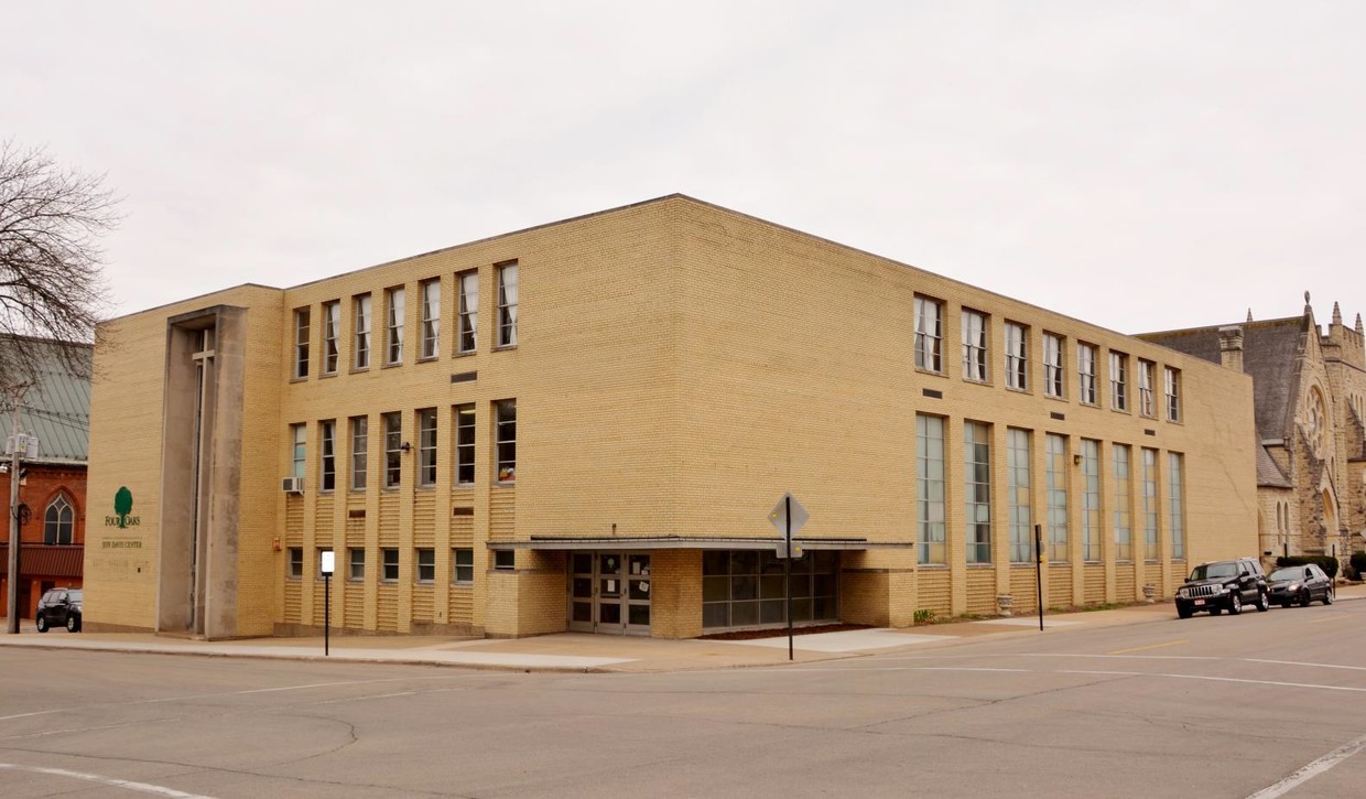 Primary Photo - 15th Street Apartments