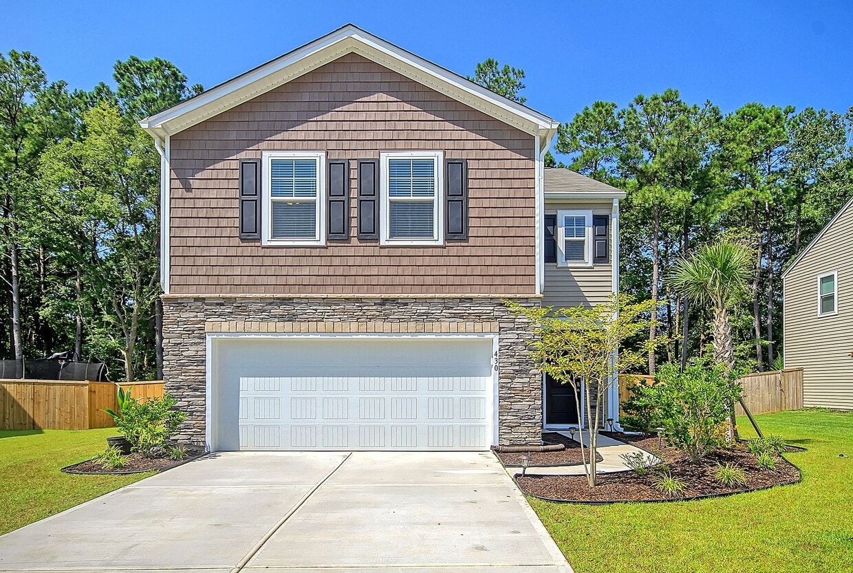 430 Blue Elderberry Run, Moncks Corner, SC 29461 House Rental in