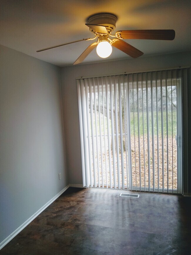 Dining Room - 2717 Courtlandt Ave