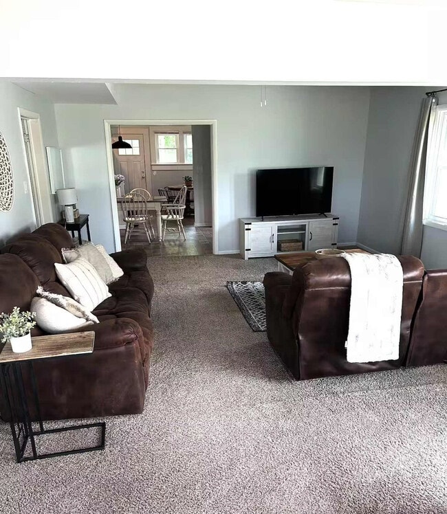 Building Photo - 6063 Station Way