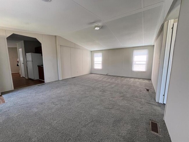 Building Photo - 217 E Tower Ln