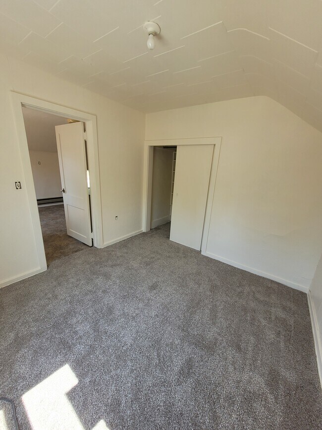 219 7th Ave S, Wahpeton, ND 58075 House Rental in Wahpeton, ND