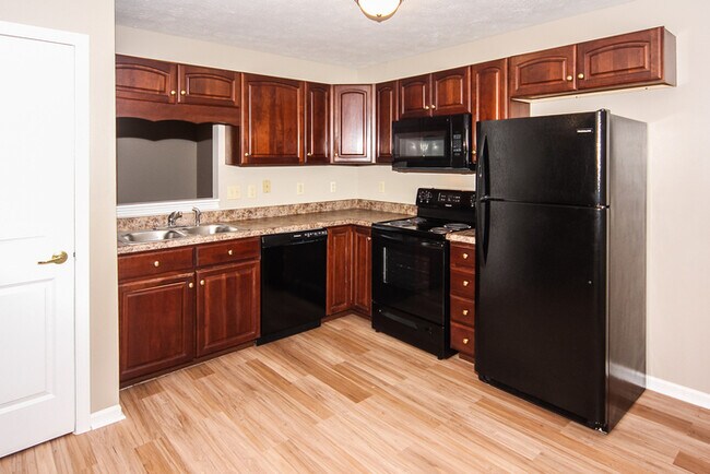 Foto del edificio - 3 Bedroom in Pike Township