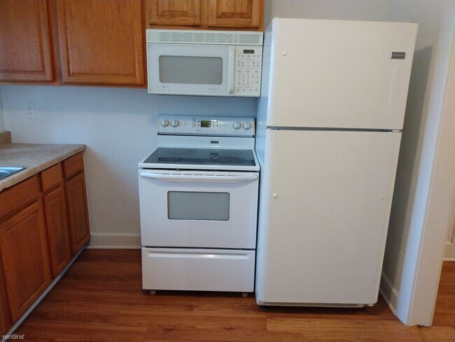 Foto del edificio - 3 br, 1 bath House - 491 Highland Ave