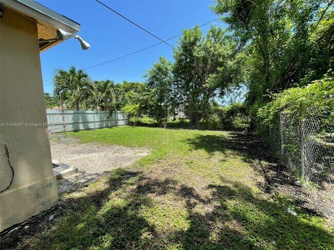 Foto del edificio - 22027 SW 116th Ave