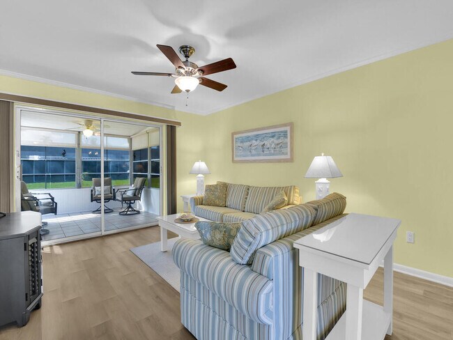 Building Photo - 6815 Sandtrap Dr