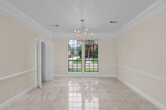Building Photo - 17402 Wilton Park Ct