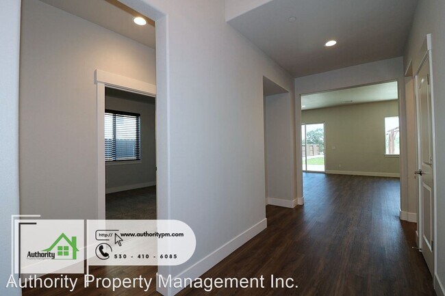 Foto del edificio - 3 br, 2 bath House - 4645 Pleasant Hills D...